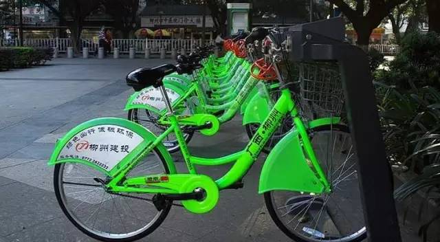 外地“共享单车”频受“伤害”  柳州公共自行车运营稳定——秘密在这里！