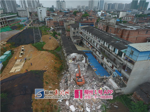 大力推进白沙村改造项目  28间违建出租屋被依法拆除