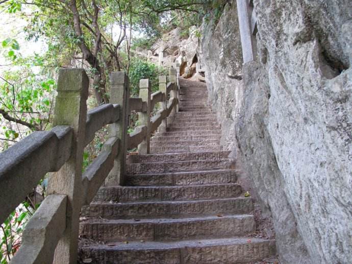 女孩在马鞍山遭抢劫身亡尸体受辱 恶徒一审被判死刑！