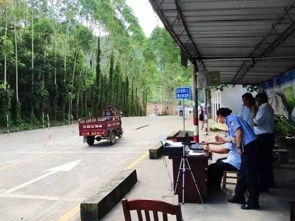 我市率先启用摩托车考试监管系统，覆盖所有考试车型