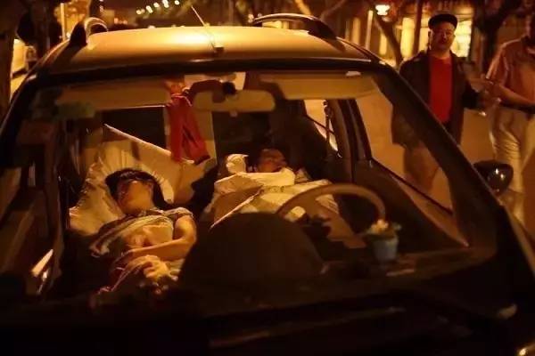【警惕】女学员学车大小便失禁差点丢了性命 只因和教练在车里做了这件事