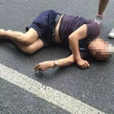 【尴尬】城站路一男子好心扶老人，结果反遭老人索赔？