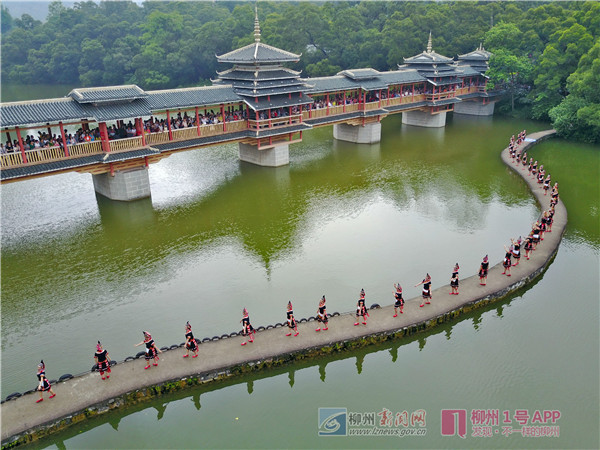 【柳州市民“喜说新变化”系列·旅游篇】想走就走 天下任游