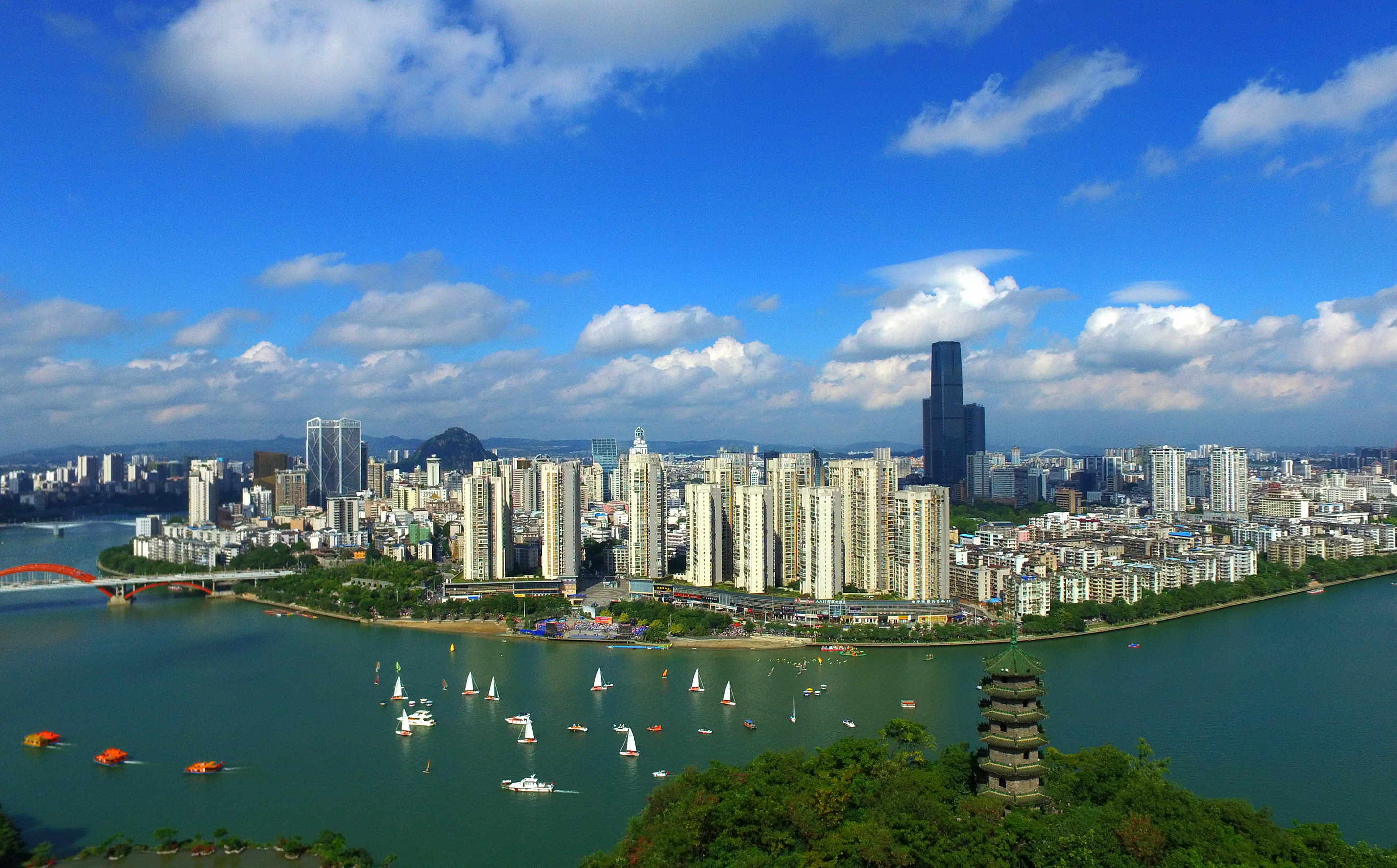 喜庆十九大之厉害了我的柳州：山清水秀地干净 金字招牌越擦越亮
