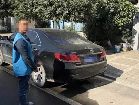奇葩！柳州一小偷万元金饰看不上眼 只偷走一个500块的吊坠