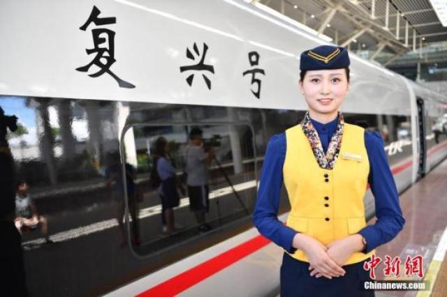 千万级机场登机“无纸化”旅客出行福音来了