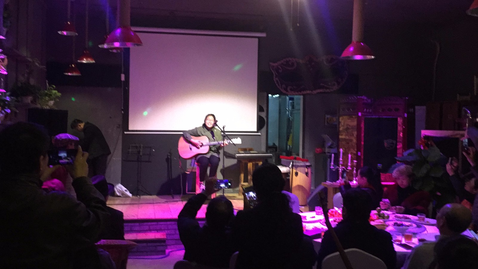 民谣歌曲《柳江风景美如画》走红 将登上2018柳州网络春晚