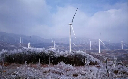 兴安摩天岭.jpg