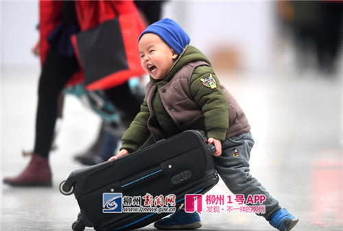 春运|实拍柳州春运众生相 一大波表情包袭来，有你认识的吗？