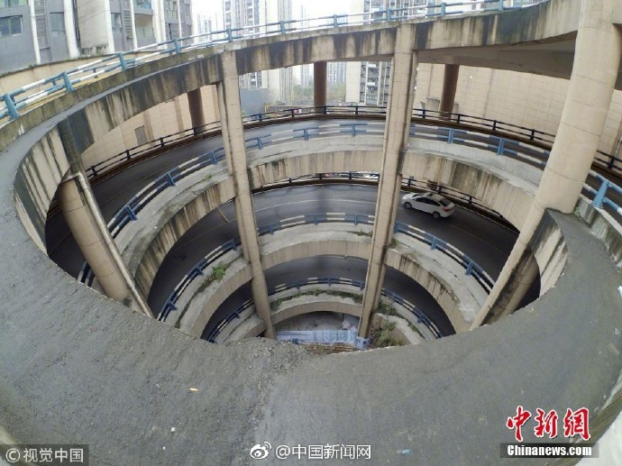 重庆旋转公路.jpg 重庆旋转公路.jpg
