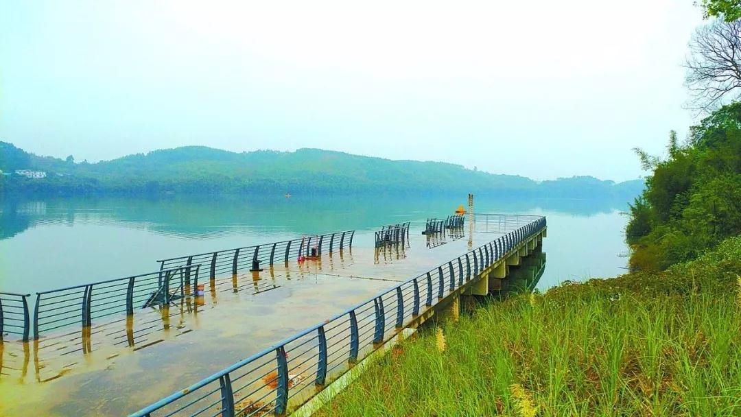 环江滨水大道有旅游码头啦，今后畅游百里柳江更舒心！