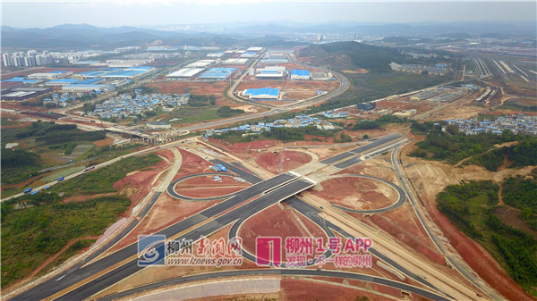 两座立交桥有望年底通车，柳东新区连接柳北、河东片区的路网将更完善