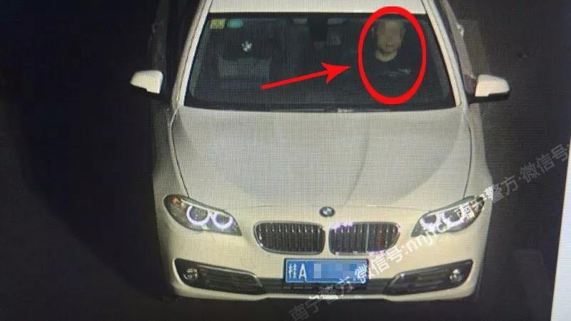 抓到了！南宁顶着闸门逃窜的宝马轿车司机已被刑拘