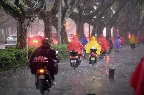 一言不合就下雨，柳州今年以来最强降雨来袭！