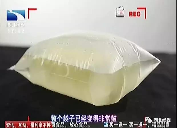 吃泡面时喝了点饮料竟险些送命？！别再这么吃啦！