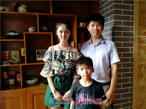 1号追踪|“谢谢你！”受助老人儿子从广东返柳，当面感谢“撑伞女孩”
