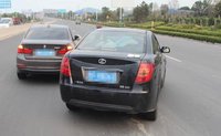 路怒在古亭山斗气别车，打完架后发现是鹿寨老乡，尴尬了