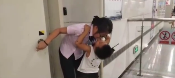 亲亲.png 亲亲.png
