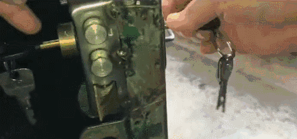 微信图片_20180916162203.gif 微信图片_20180916162203.gif