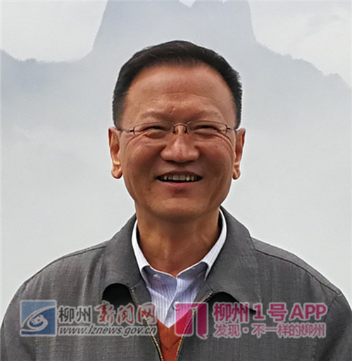 刘坚咏_副本.jpg 刘坚咏_副本.jpg