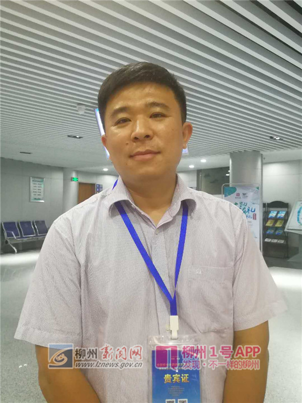 庞泽涛.jpg 庞泽涛.jpg