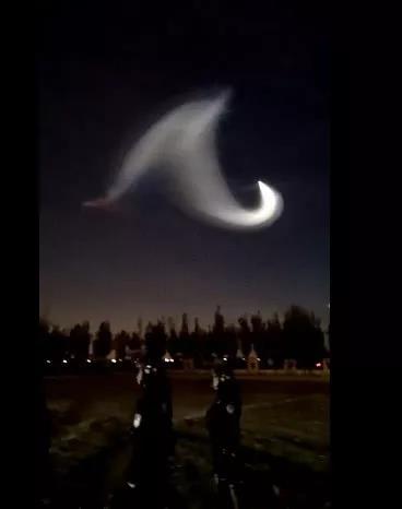 多地夜空再现“不明飞行物”！多图目击