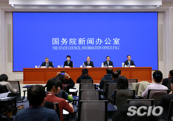 今天上午，广西成立60周年经济社会发展情况新闻发布会在京举行