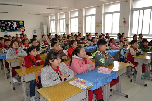 缩小公共服务城乡差距的柳州探索（下）——柳州义务教育改革：从“有学上”到“上好学”