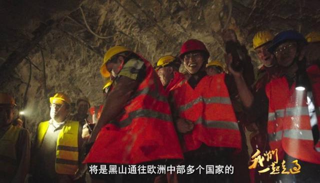 4分钟速览：大型电视纪录片《我们一起走过》第四集