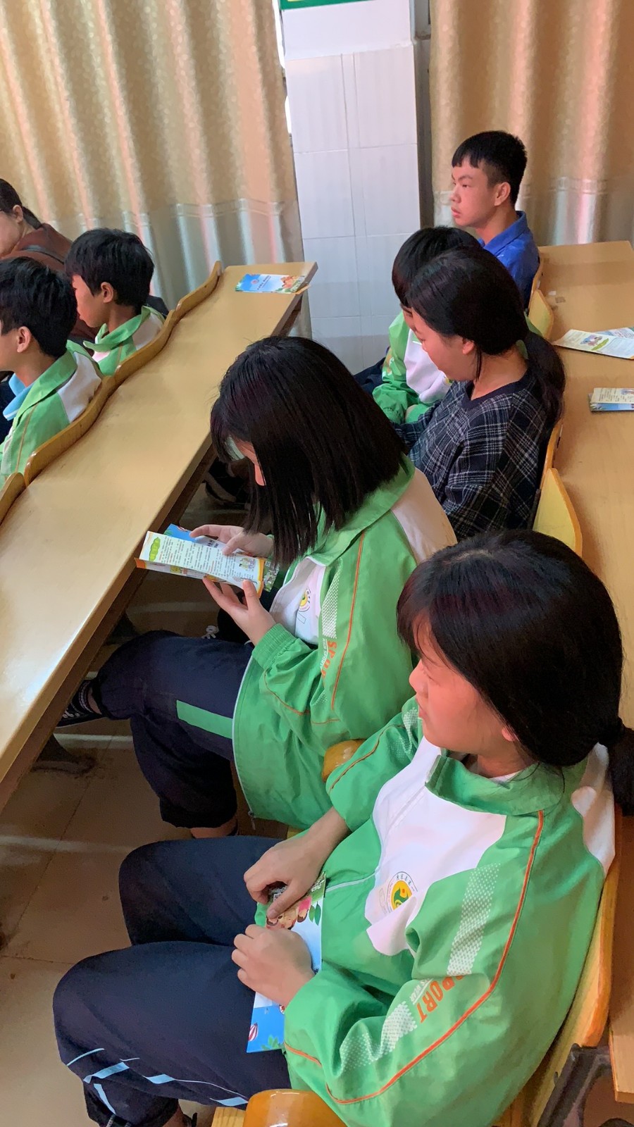 微信图片_20181129155547.jpg 微信图片_20181129155547.jpg