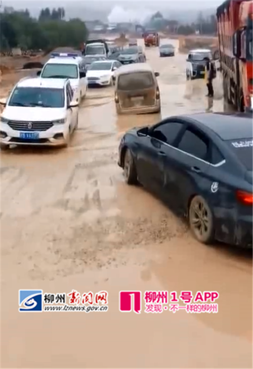 视频| 国道209沙塘至沙埔段“行路难”，大车频繁、施工改造导致坑洼成片
