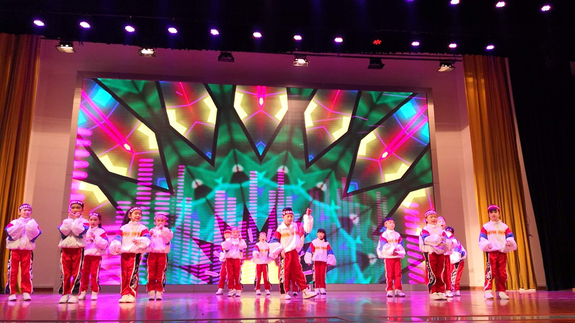 微信图片_20190126160345.jpg 微信图片_20190126160345.jpg