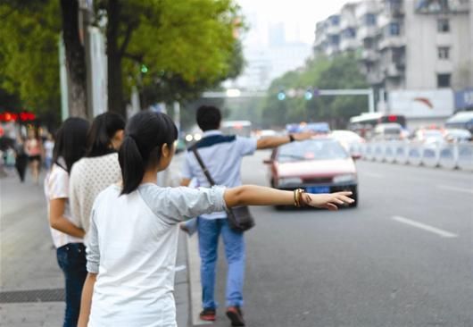 未发现违法，投诉仍存在，我市继续重拳出击整治城区出租汽车乱象