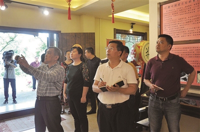 我和我的祖国|到基层增“四力” 面对面送文化
