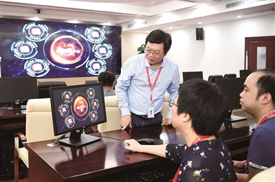 转型中的耕耘与收获——记市先进工作者、柳州日报社总编室主任韦太平