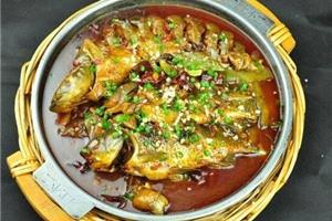 柳州品民族特色美食