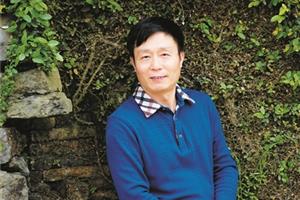 从大地升起的一道闪电 ——诗人刘频印象