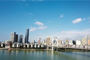 龙城晴空万里