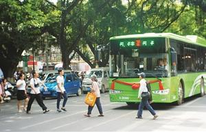 礼让斑马线 为您点个赞