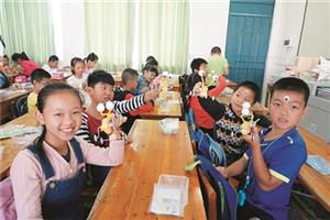 科普进校园 学生喜笑连连