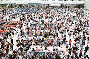 高铁开通运营以来，大大激发了市民出游的热情