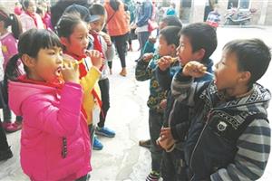 每天“洗刷刷” 牙齿才健康