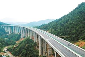 ​构建大交通格局 柳州加速“走出去”